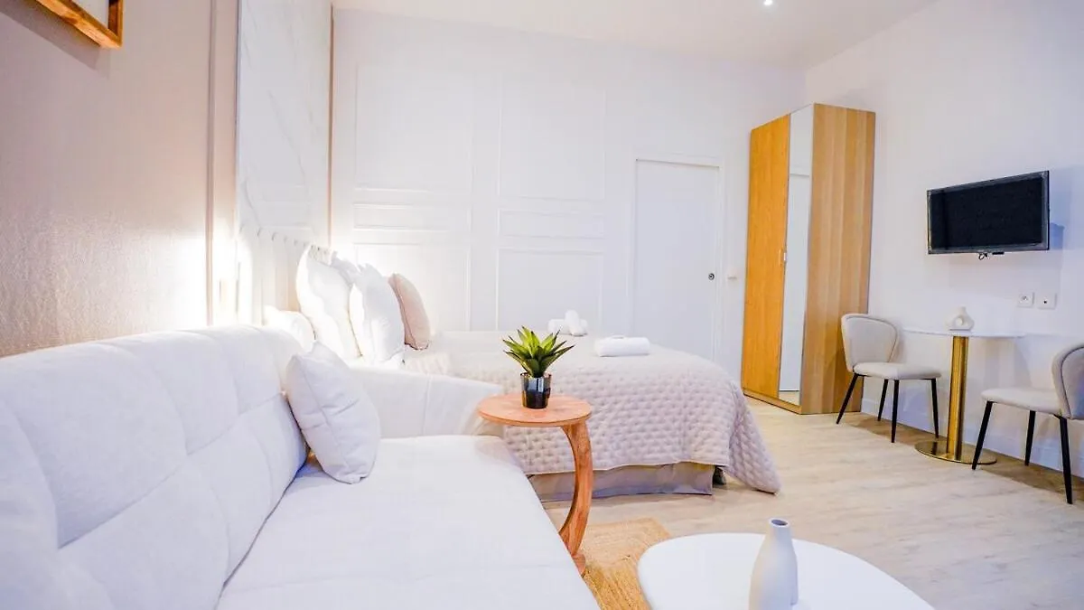 Modern Luxury Apartment Style & Serenity Paris