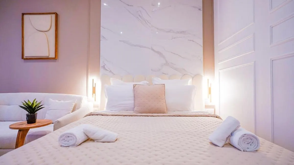 Modern Luxury Apartment Style & Serenity 파리